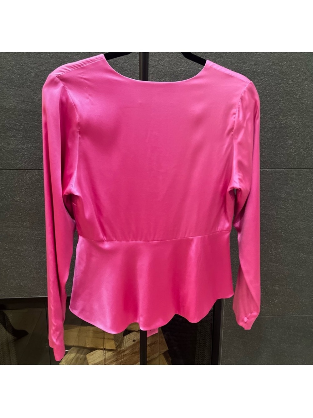Cynthia Rowley Hot Pink silk Blouse - Picture 6 of 14